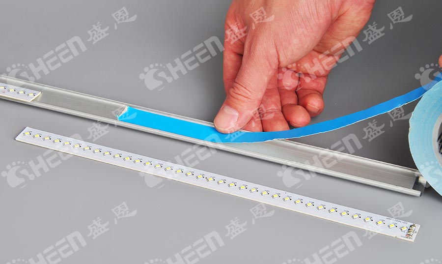 導熱雙面膠.jpg 導熱雙面膠.jpg